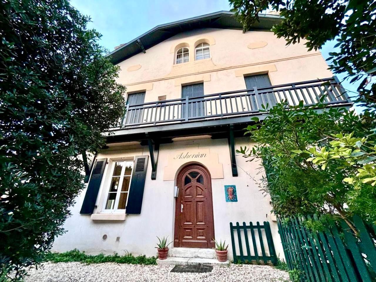 Cote Des Basques, Terrasse, Confort Et Qualite Biarritz Bagian luar foto